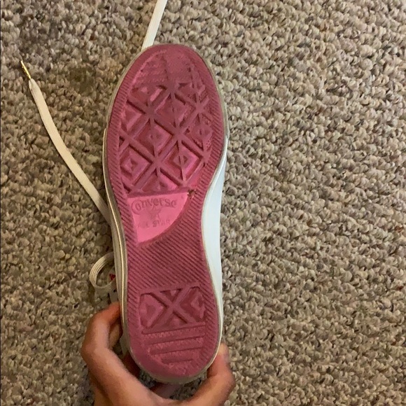 Converse - Picture 2 of 4